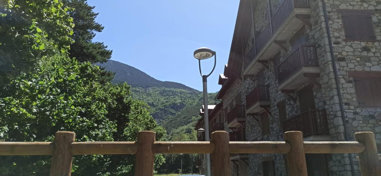 Ferienwohnung Precioso Atico Con Vistas Benasque Exterior foto